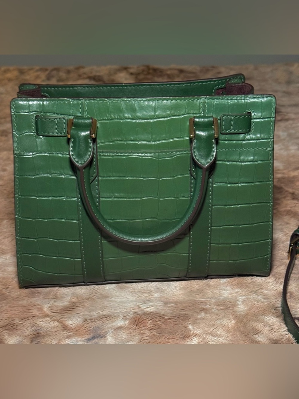 Michael Kors Green Croc-Embossed Satchel with Gold Hardware - Picture 3 of 9